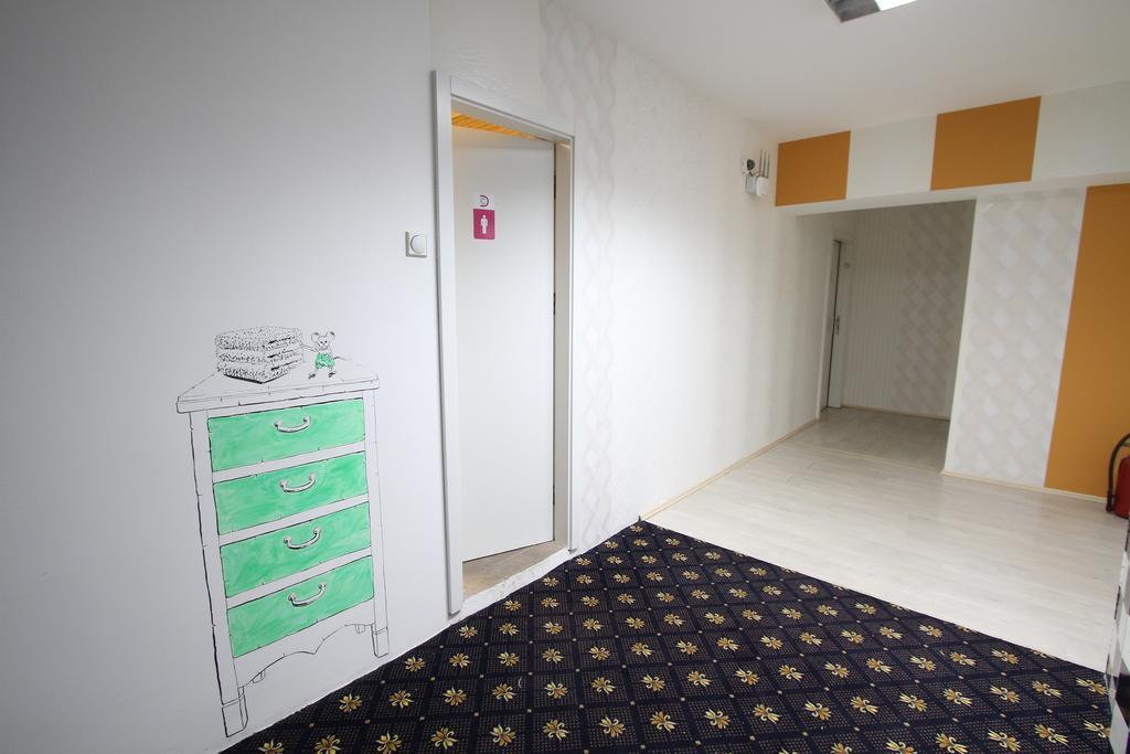 Dc Hostel Belgrad Exteriör bild