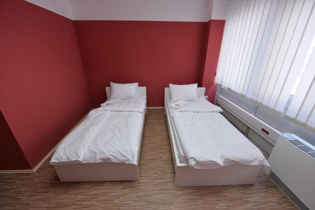 Dc Hostel Belgrad Exteriör bild