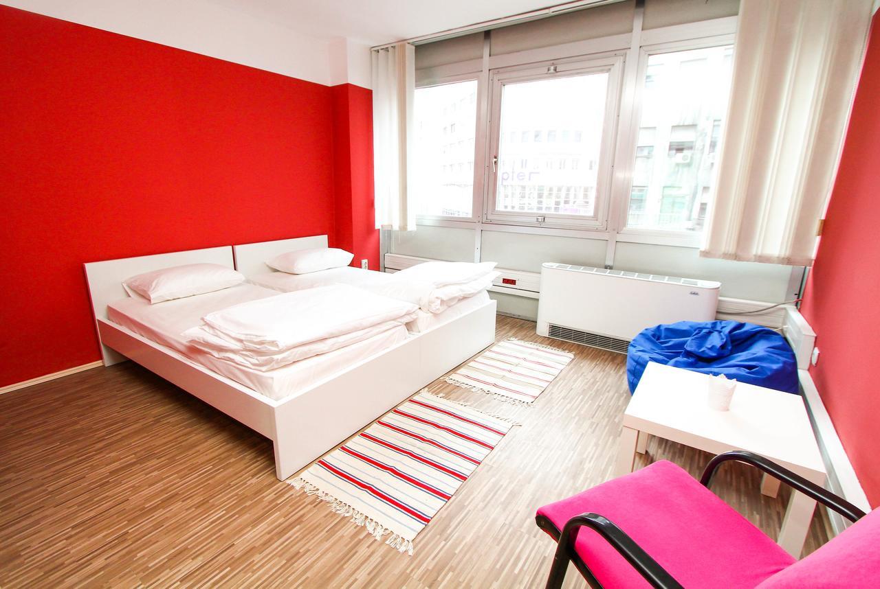 Dc Hostel Belgrad Rum bild
